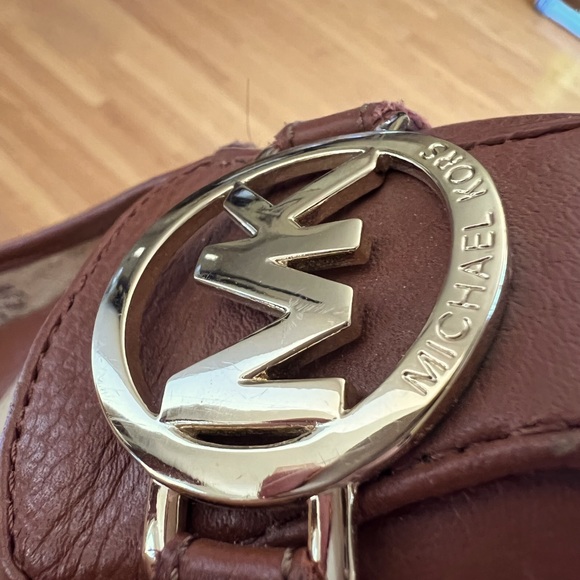 MK Tumbled leather, Fulton, size 7M - Picture 2 of 7